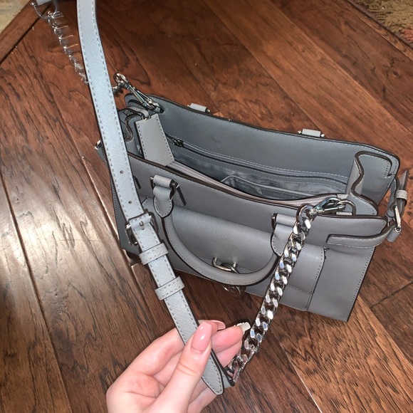 Michael Kors Emma Large Saffiano Leather Tote - Picture 3 of 10